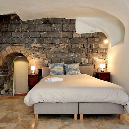 Bed and Breakfast La Tour De Pezene Anduze Exterior foto