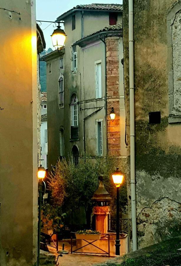 Bed and Breakfast La Tour De Pezene Anduze Exterior foto