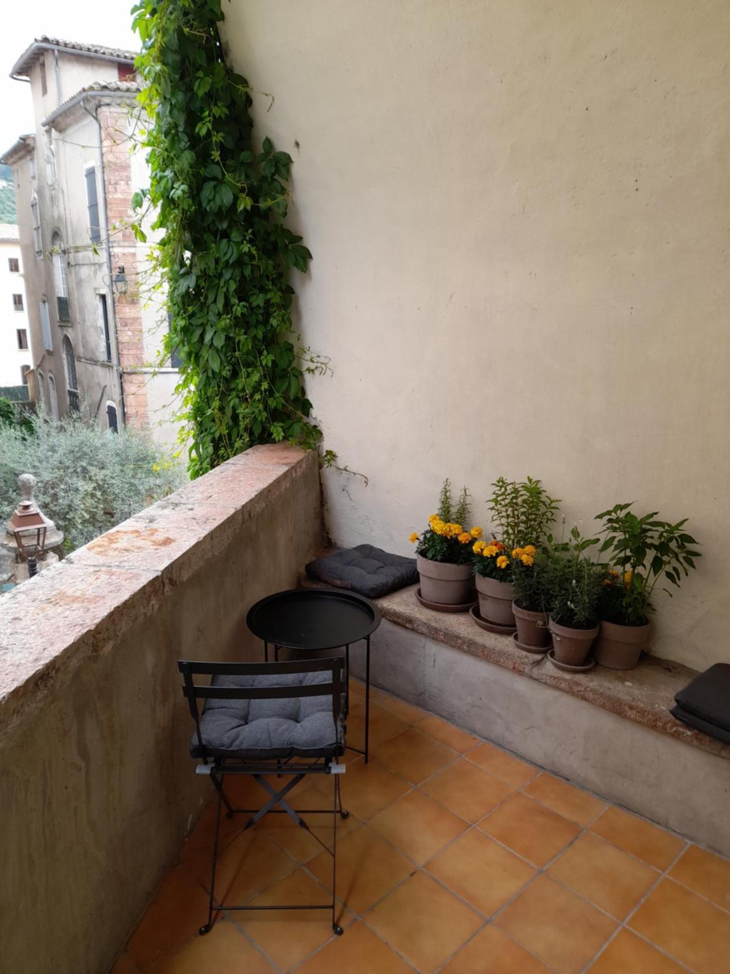 Bed and Breakfast La Tour De Pezene Anduze Exterior foto