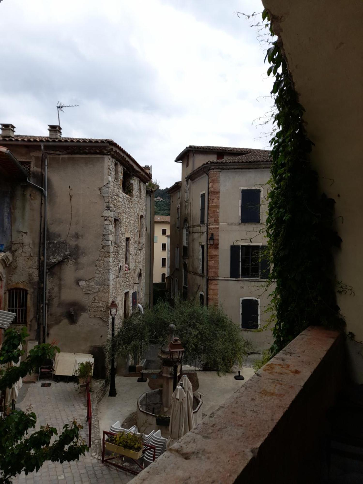 Bed and Breakfast La Tour De Pezene Anduze Exterior foto