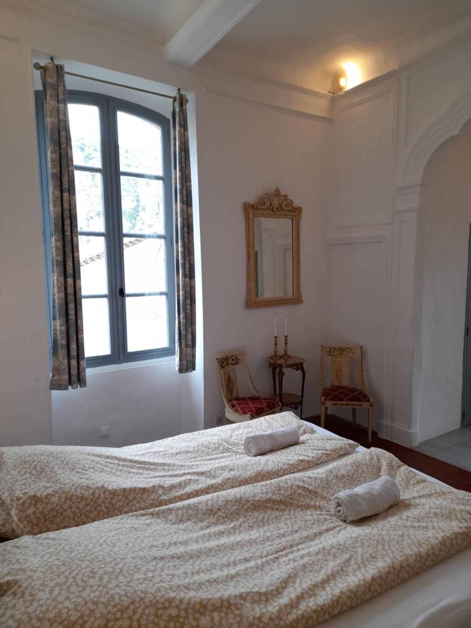 Bed and Breakfast La Tour De Pezene Anduze Zimmer foto